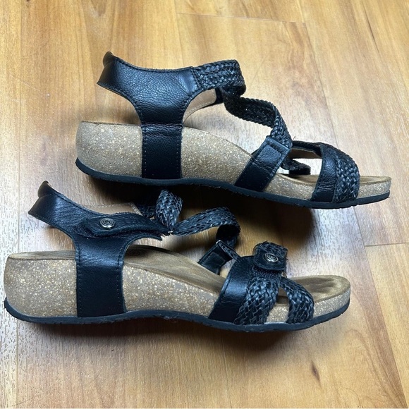 Taos Footwear Women’s Black and Tan Sparkle Sandals Size 7/7.5 - Picture 5 of 11